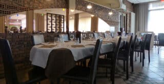 polopenze v hotelové restauraci Francie Burgundsko 2026