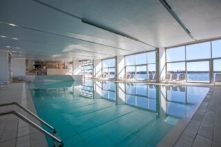 bazén v hotelu dovolená na kole Slovinsko Moře 2026