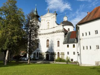 kostel cyklodovolená termály Dobrna Slovinsko